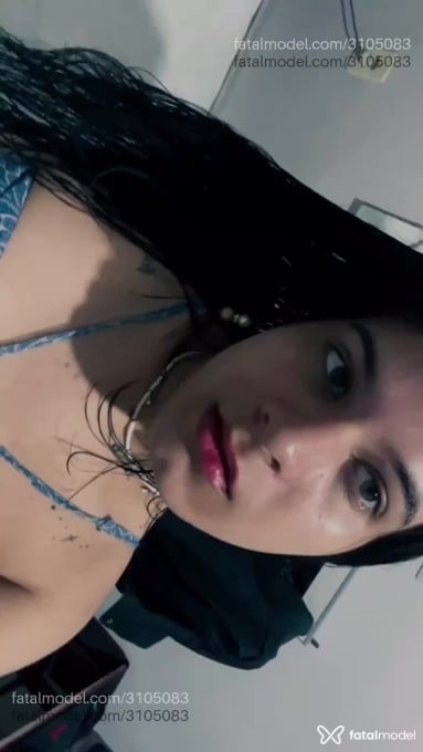 Acompanhante mulher trans morena (o) de olhos verdes - Beatriz Acompanhante mulher trans morena (o) de olhos verdes - Beatriz