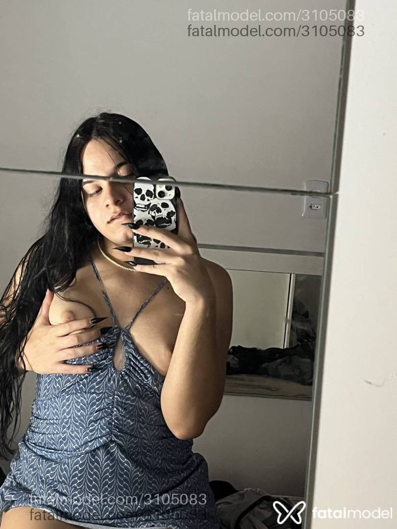 Acompanhante mulher trans morena (o) de olhos verdes - Beatriz Acompanhante mulher trans morena (o) de olhos verdes - Beatriz