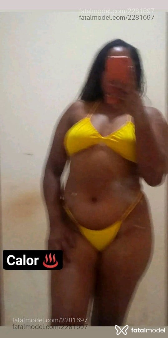 Acompanhante mulher morena (o) de olhos castanhos - Naina