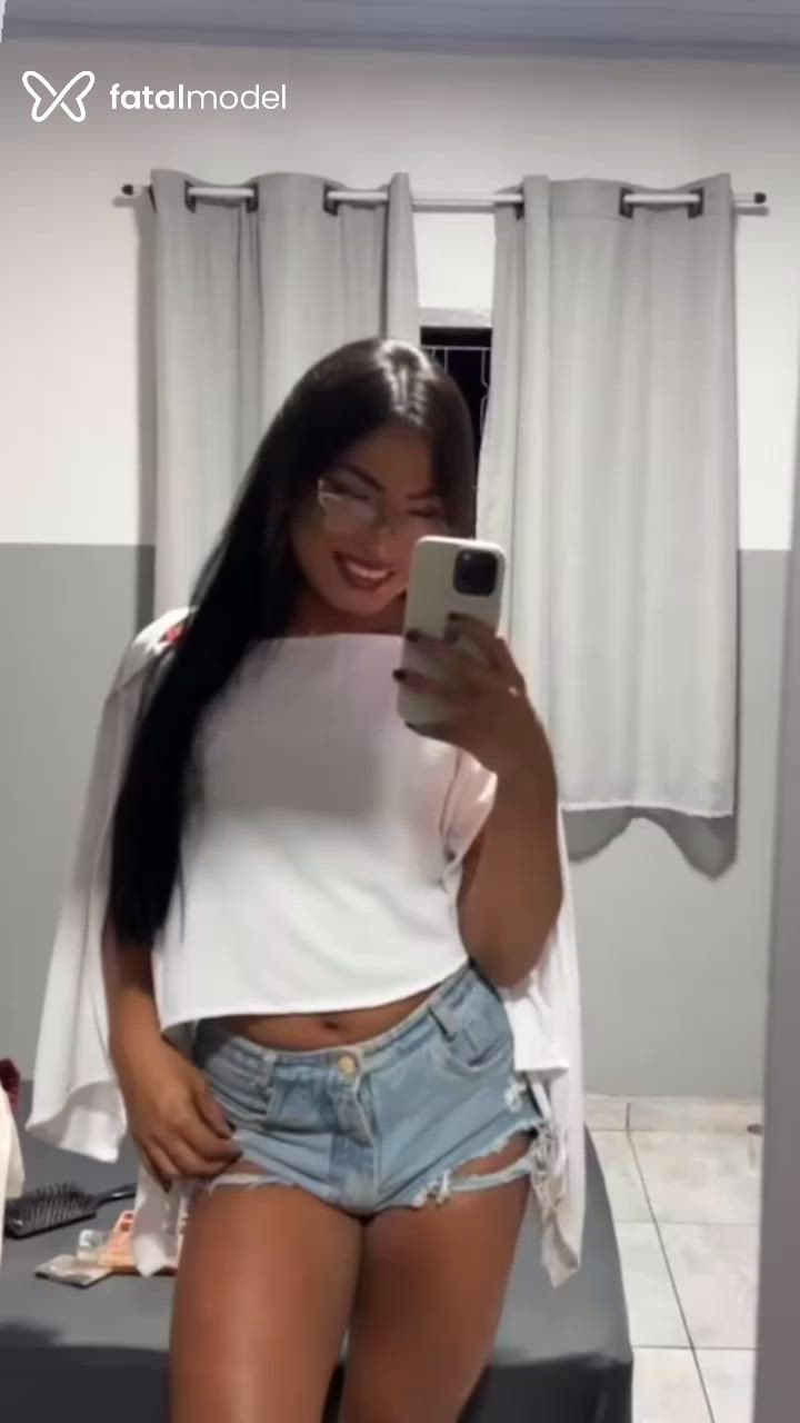 Acompanhante mulher trans morena (o) de olhos castanhos - Luísa Bellíni Acompanhante mulher trans morena (o) de olhos castanhos - Luísa Bellíni