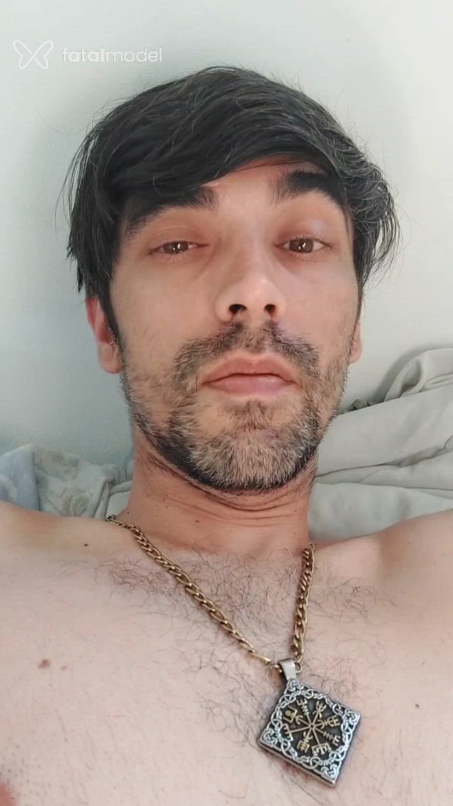 Acompanhante homem morena (o) de olhos mel - Icaro
