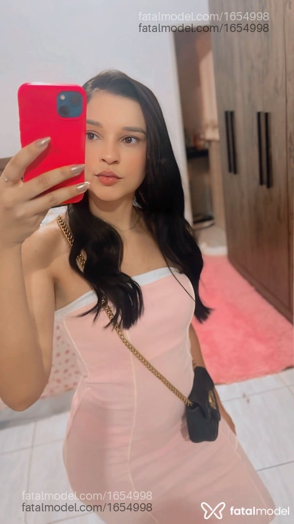 Acompanhante mulher morena (o) de olhos mel - Mirelly Freitas