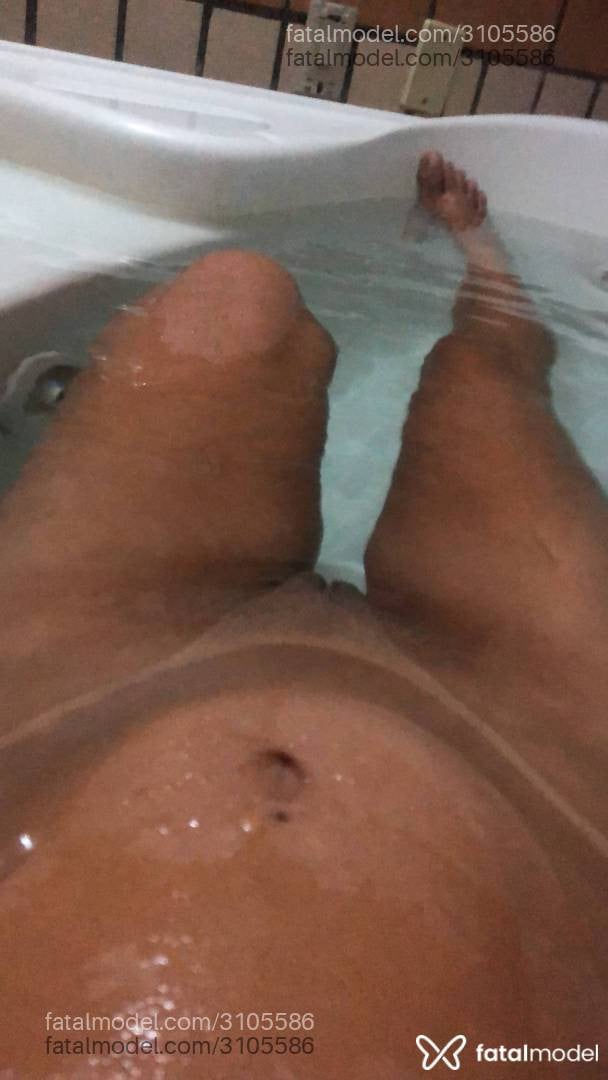 Acompanhante mulher morena (o) de olhos pretos em Natal Acompanhante mulher morena (o) de olhos pretos em Natal - Eduarda