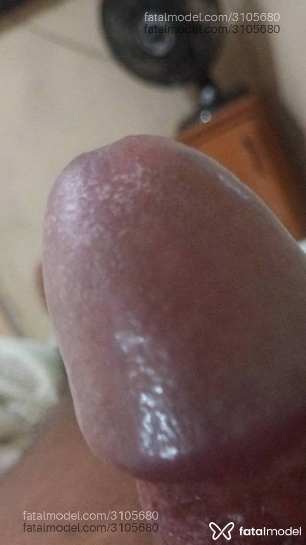 Acompanhante homem morena (o) de olhos pretos - Rodoviário