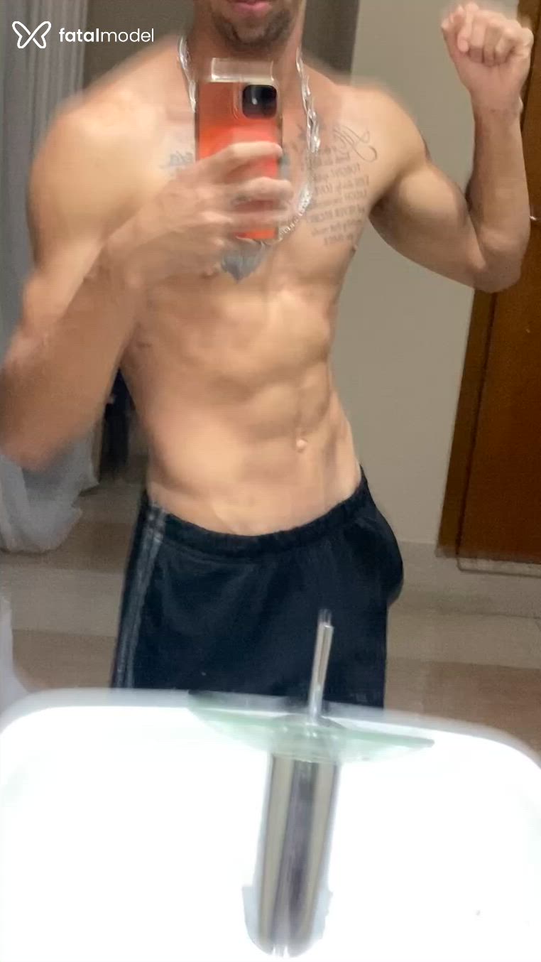 Acompanhante homem com cabelo castanho de olhos castanhos - Bruno Souza