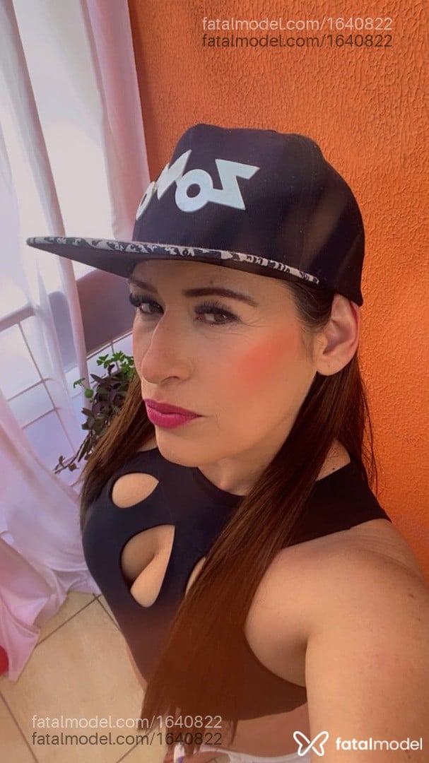Acompanhante mulher ruiva (o) de olhos mel - Rayssa Sthein