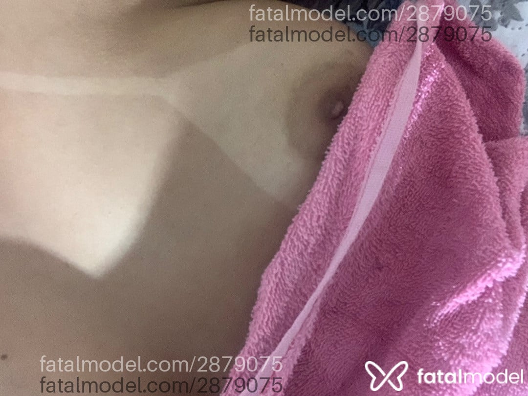Acompanhante mulher morena (o) de olhos castanhos - Lmdrs