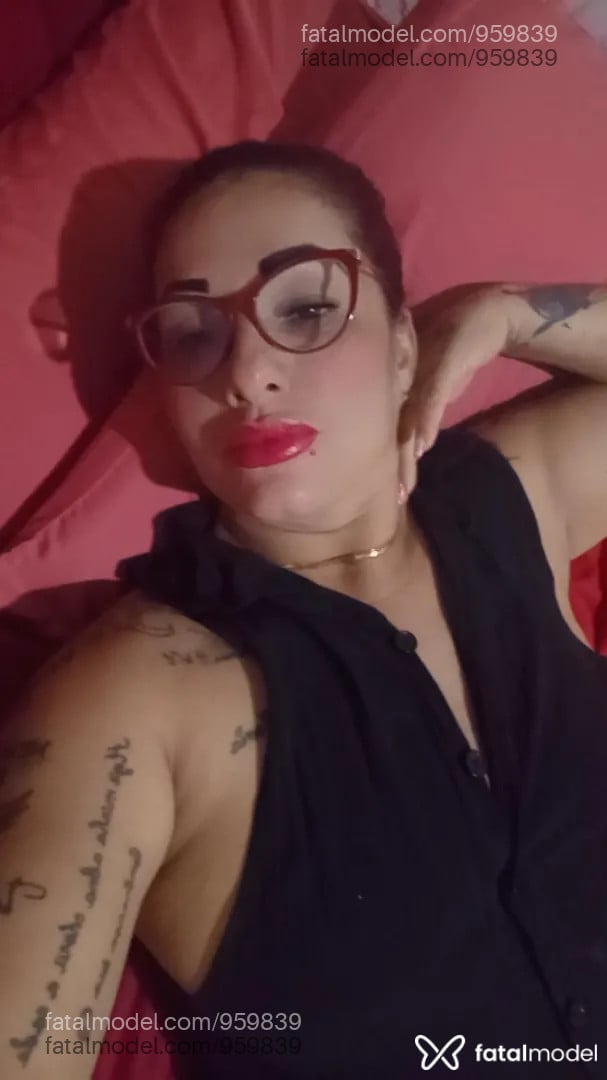 Acompanhante mulher ruiva (o) de olhos castanhos - Malu morena