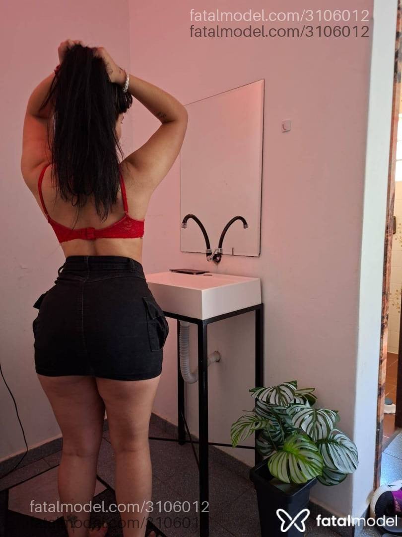 Acompanhante mulher morena (o) de olhos verdes em Ponta Grossa - Scarlett Bastos