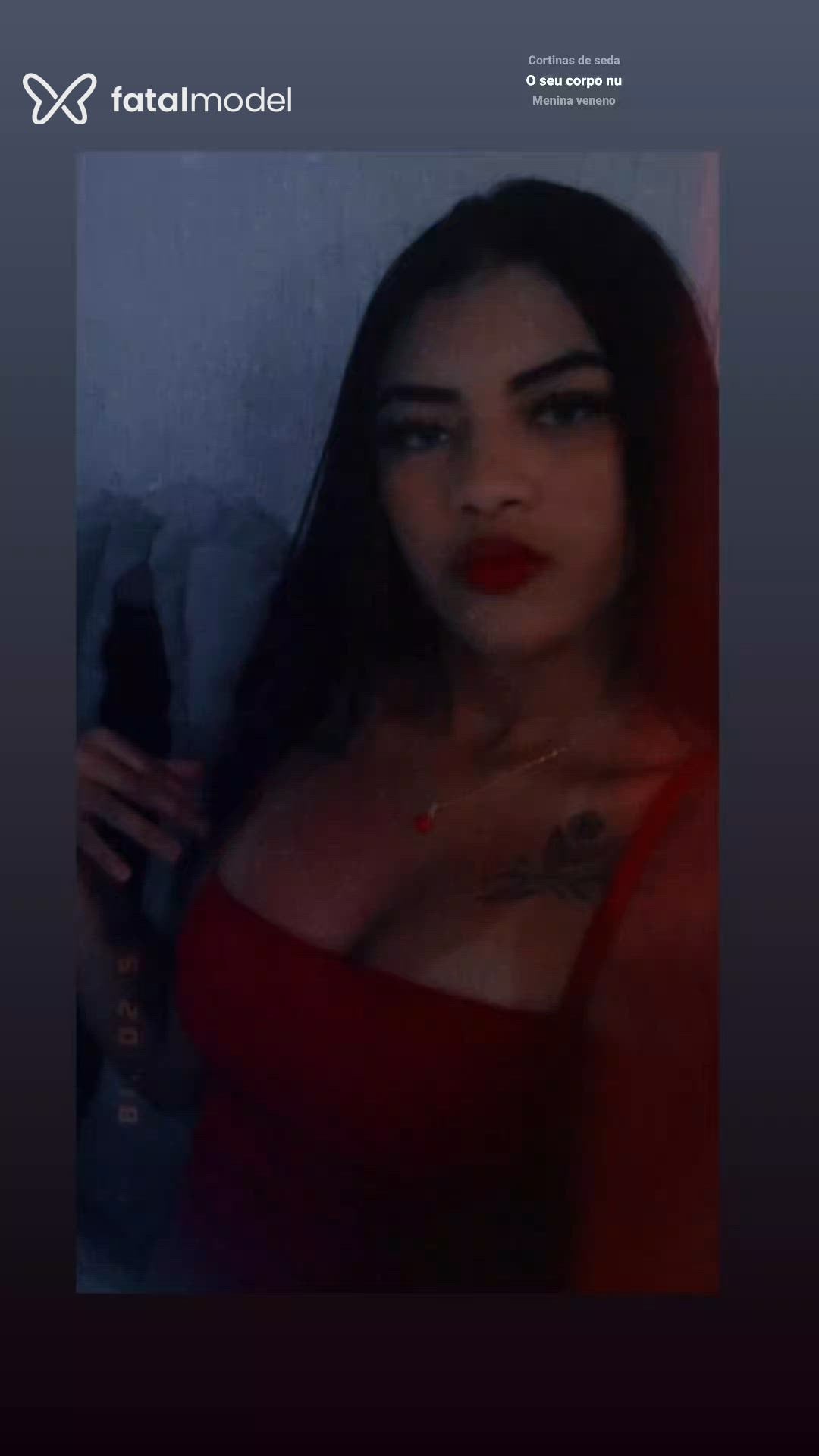 Acompanhante mulher morena (o) de olhos pretos - Sabrina