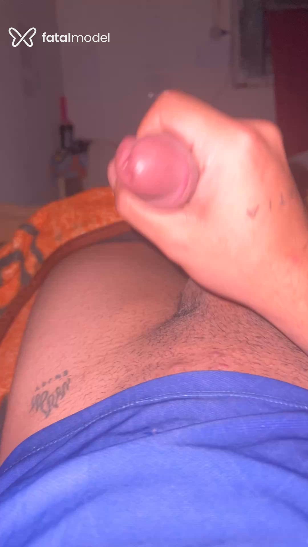 Acompanhante homem morena (o) de olhos castanhos - Junior Acompanhante homem morena (o) de olhos castanhos - Junior