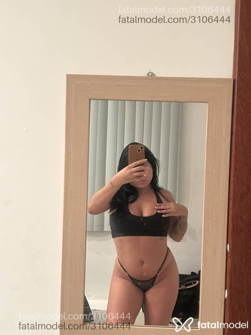 Acompanhante mulher morena (o) de olhos castanhos - Julia
