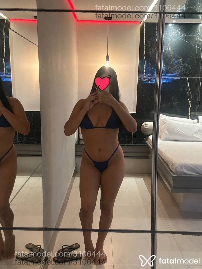 Acompanhante mulher morena (o) de olhos castanhos - Julia