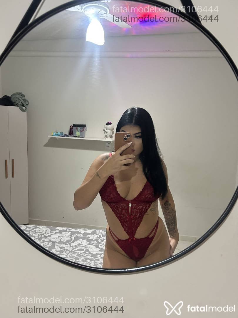 Acompanhante mulher morena (o) de olhos castanhos em Guarapari - Julia