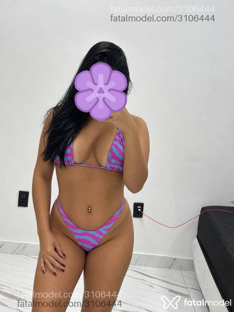 Acompanhante mulher morena (o) de olhos castanhos - Julia