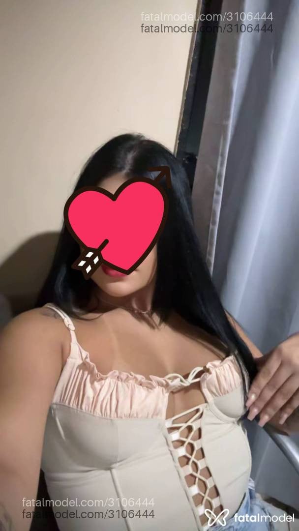 Acompanhante mulher morena (o) de olhos castanhos - Julia