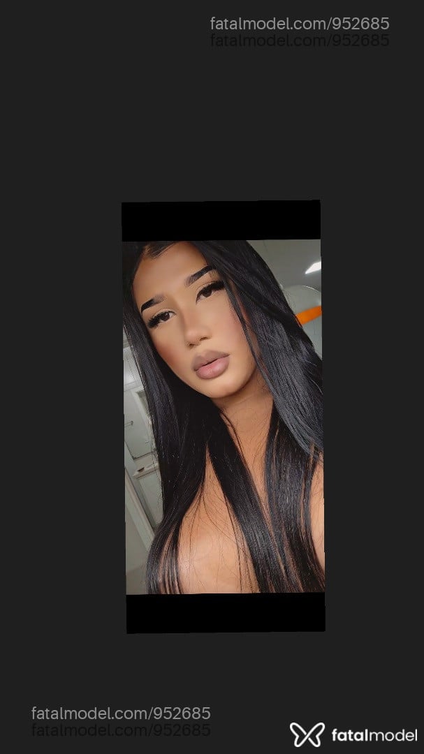 Acompanhante mulher trans morena (o) de olhos mel - Sophia Freitas
