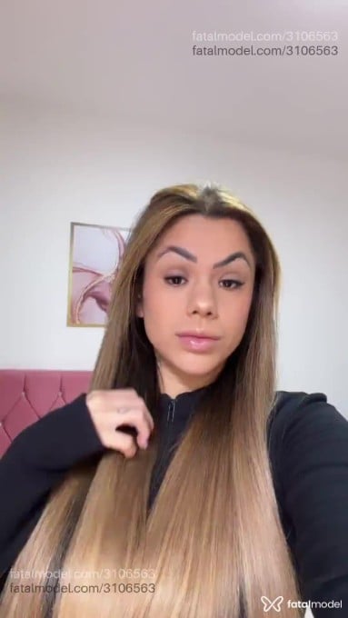 Acompanhante mulher loira (o) de olhos mel em São José dos Campos - Maya Santorini
