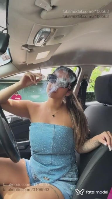 Acompanhante mulher loira (o) de olhos mel em Campinas - Helena Rossi