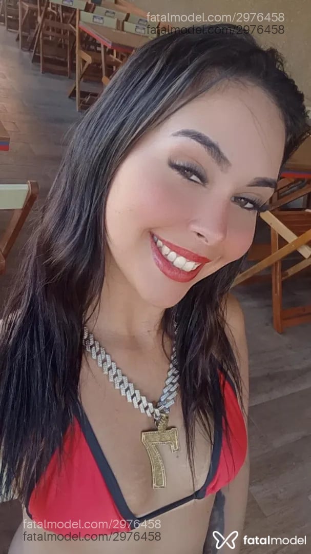 Acompanhante mulher morena (o) de olhos castanhos - Bella