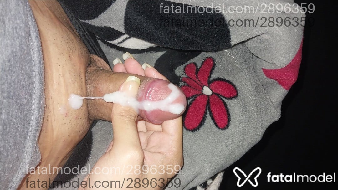 Acompanhante mulher trans com cabelo castanho de olhos castanhos - Rafaella ávila