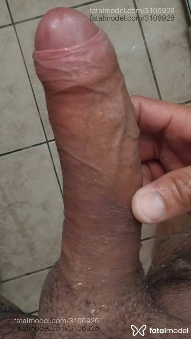 Acompanhante homem sem cabelo de olhos castanhos - Rafael