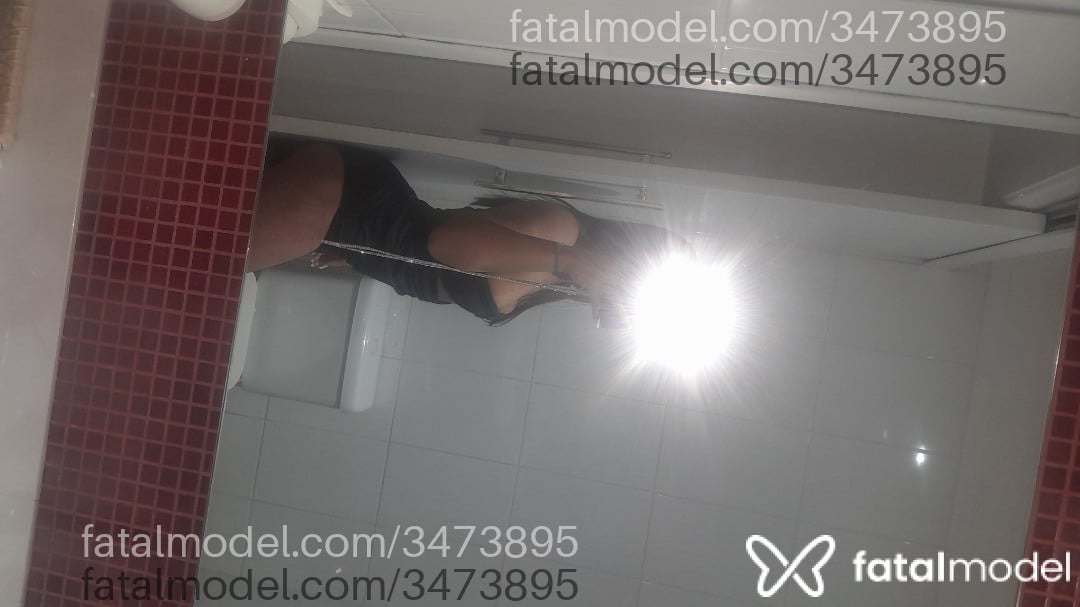 Acompanhante mulher com cabelo castanho de olhos castanhos - Isabela