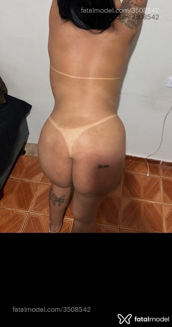Acompanhante mulher morena (o) de olhos pretos - Theodora Souza