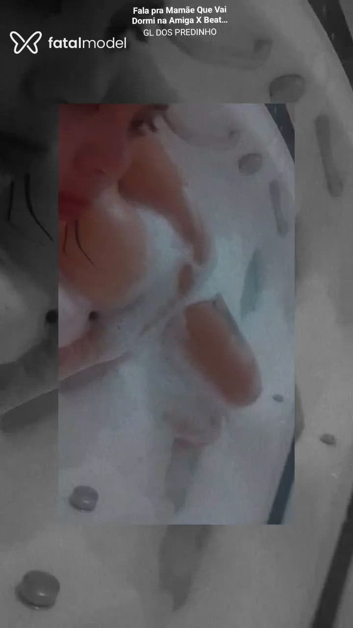 Acompanhante mulher morena (o) de olhos castanhos - Luiza