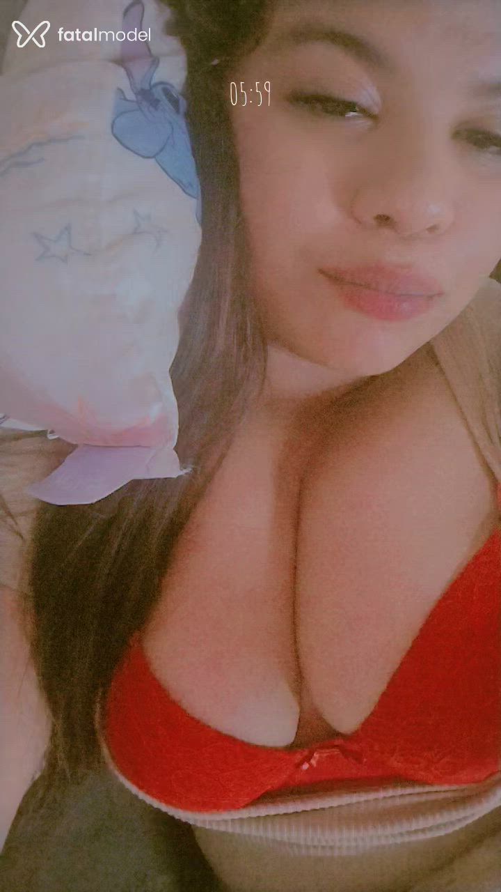 Acompanhante mulher morena (o) de olhos castanhos - Gaúcha