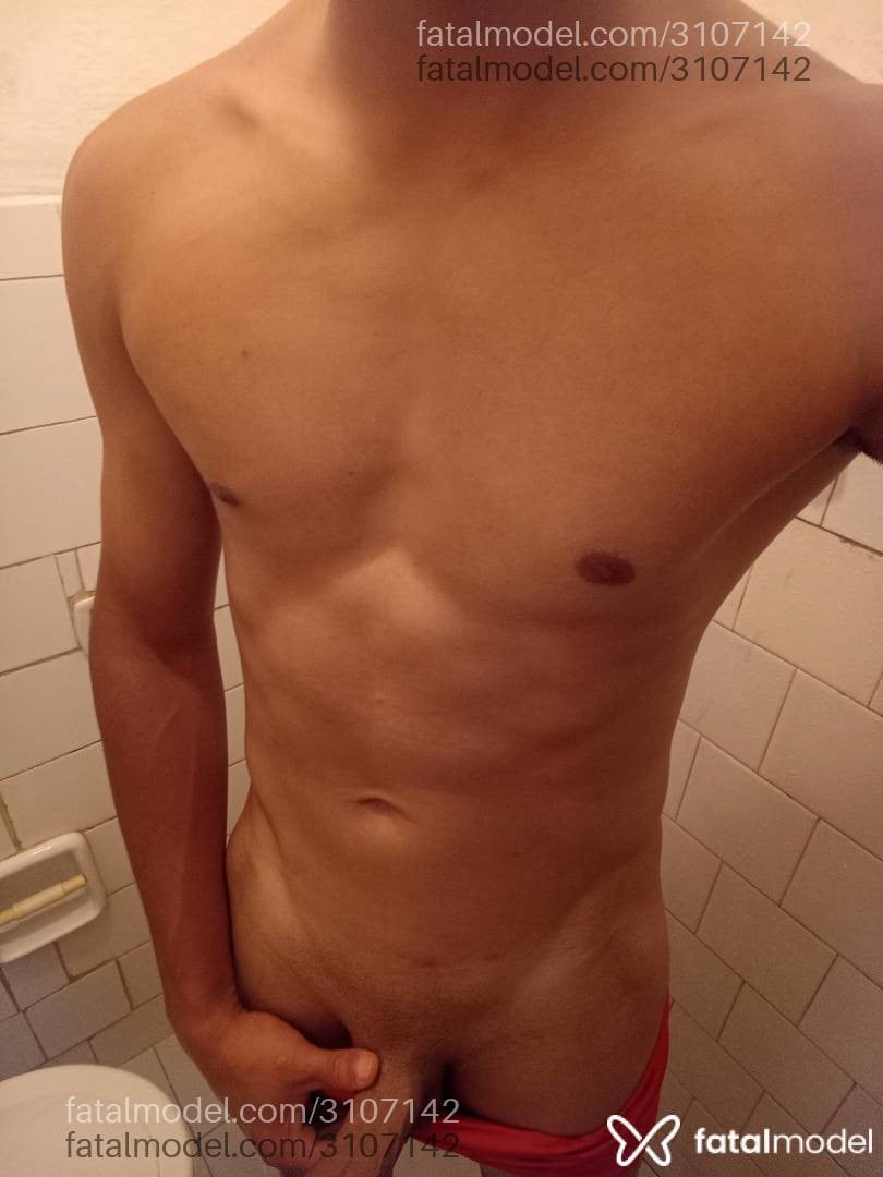Acompanhante homem morena (o) de olhos castanhos - Novinfitness