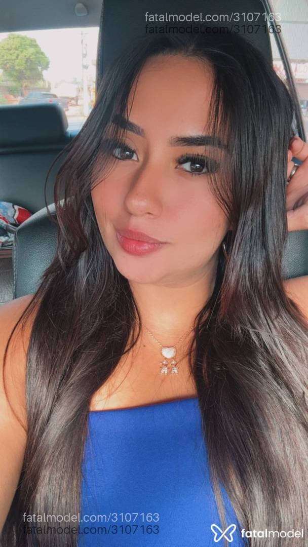 Acompanhante mulher morena (o) de olhos castanhos - Isis