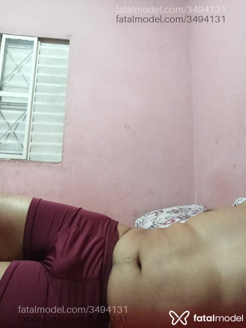 Acompanhante homem morena (o) de olhos pretos - Fernando