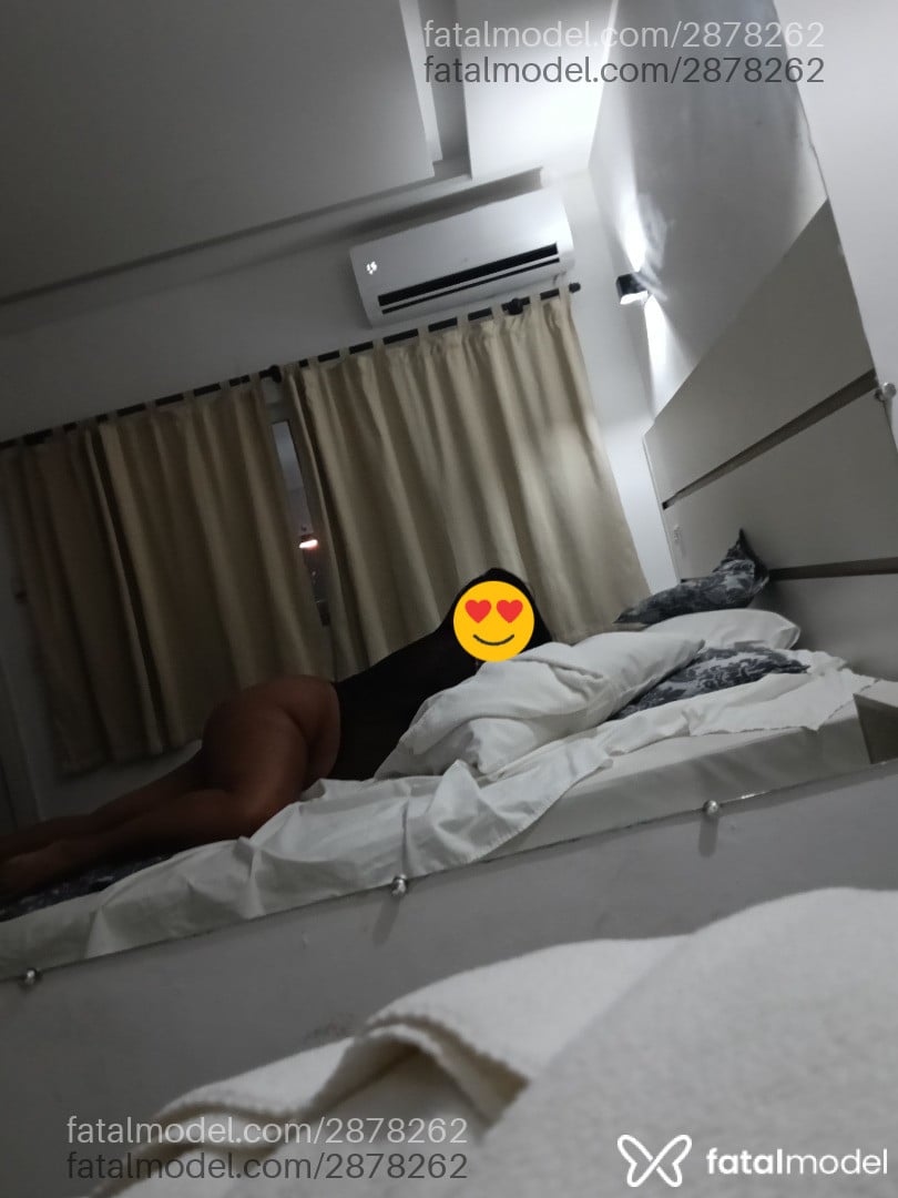 Acompanhante mulher morena (o) de olhos castanhos - Melll