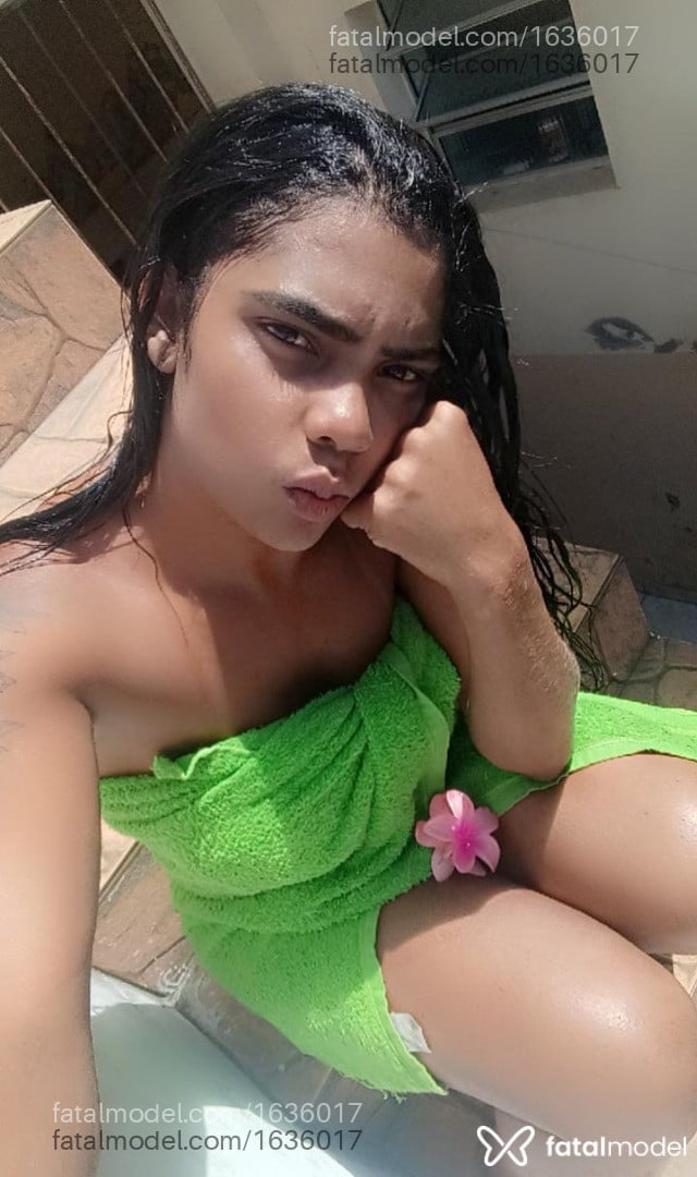 Acompanhante travesti morena (o) de olhos castanhos - Cabocla