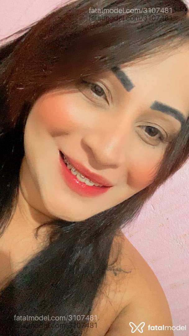 Acompanhante mulher com cabelo castanho de olhos pretos em Floriano - Sol