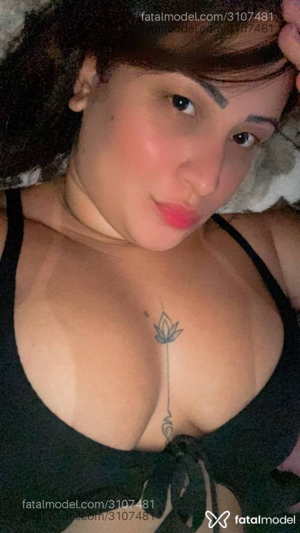 Acompanhante mulher com cabelo castanho de olhos pretos em Floriano - Sol