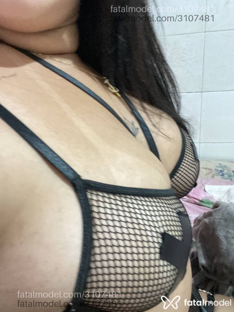 Acompanhante mulher com cabelo castanho de olhos pretos em Floriano - Sol