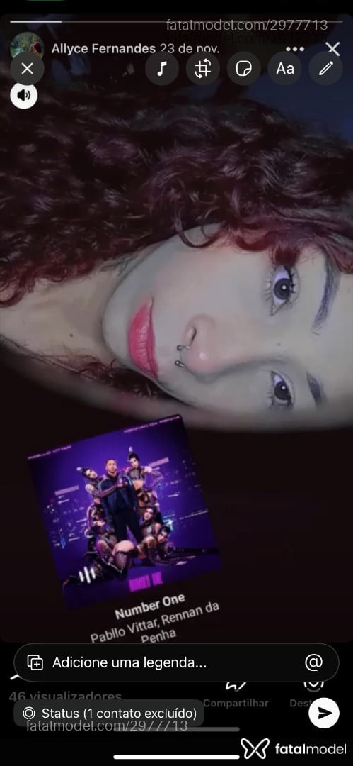 Acompanhante mulher trans ruiva (o) de olhos castanhos - Alice Fernandes
