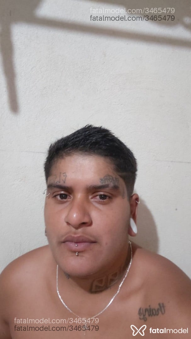 Acompanhante homem trans morena (o) de olhos pretos - Rafaeltrans