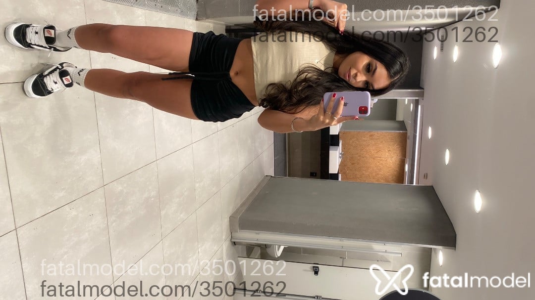Acompanhante mulher com cabelo castanho de olhos castanhos - Mel Fernandez
