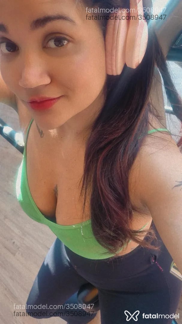 Acompanhante mulher morena (o) de olhos castanhos - Anjodias Acompanhante mulher morena (o) de olhos castanhos - Anjodias