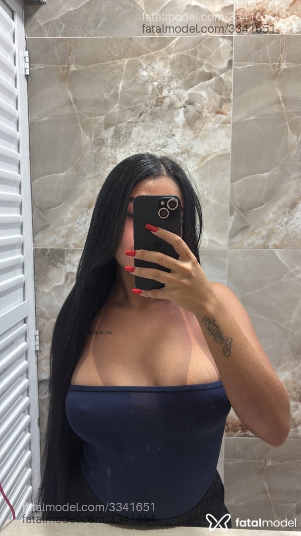 Acompanhante mulher morena (o) de olhos castanhos - Melissa Moura Acompanhante mulher morena (o) de olhos castanhos - Melissa Moura