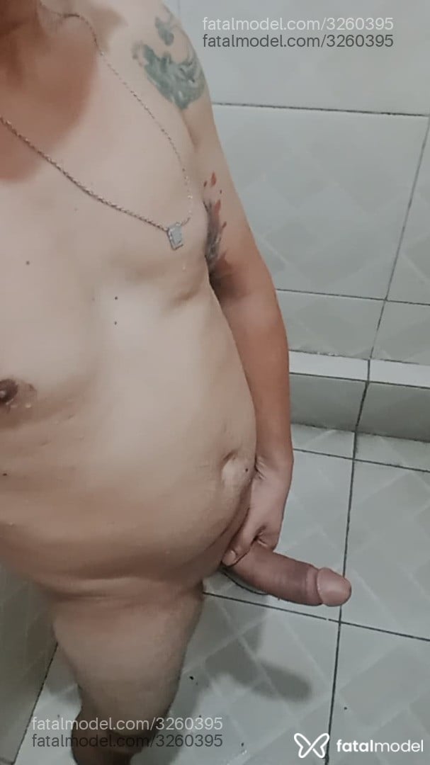 Acompanhante homem com cabelo castanho de olhos castanhos - Erikpimbao Acompanhante homem com cabelo castanho de olhos castanhos - Erikpimbao
