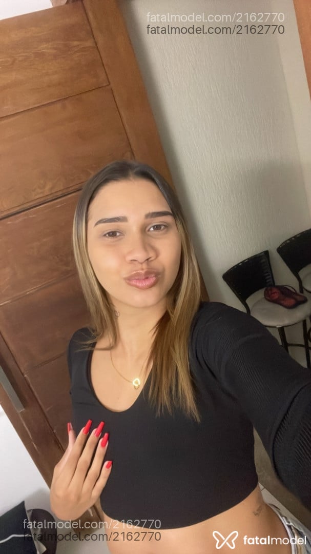 Acompanhante mulher loira (o) de olhos mel - Isabelle