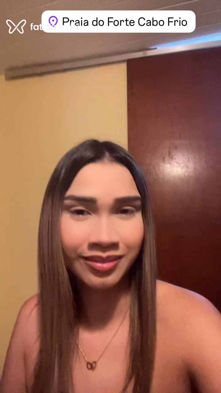Acompanhante mulher loira (o) de olhos mel - Isabelle