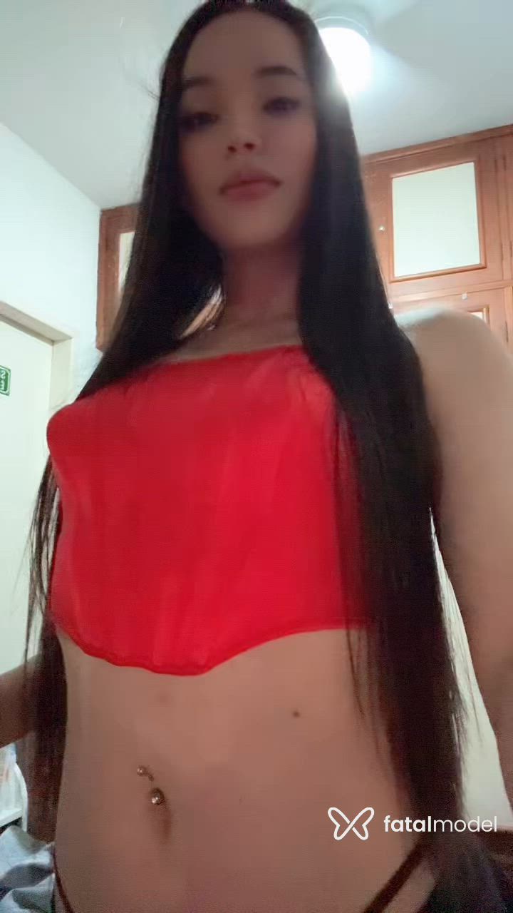 Acompanhante mulher morena (o) de olhos castanhos - Iza Kin Acompanhante mulher morena (o) de olhos castanhos - Iza Kin