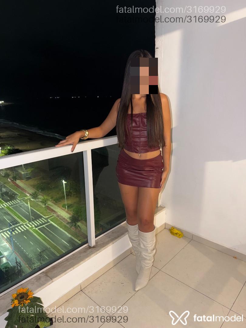 Acompanhante mulher morena (o) de olhos castanhos - Jade