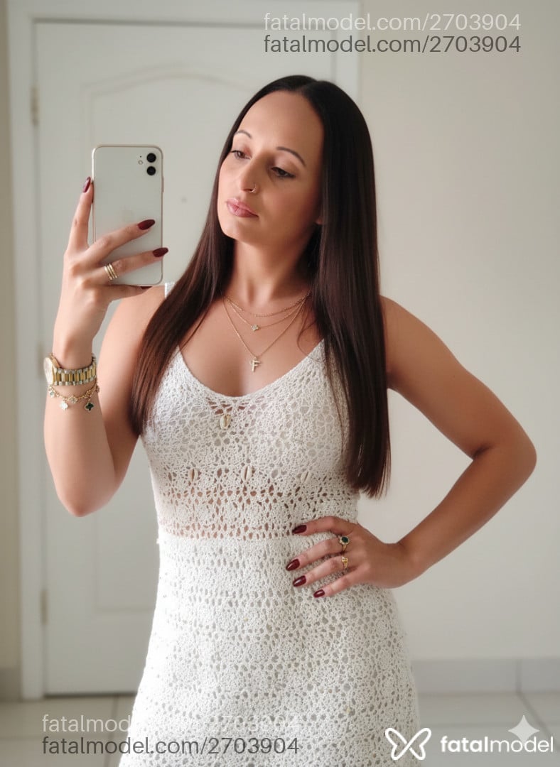 Acompanhante mulher morena (o) de olhos pretos - Aline Acompanhante mulher morena (o) de olhos pretos - Aline