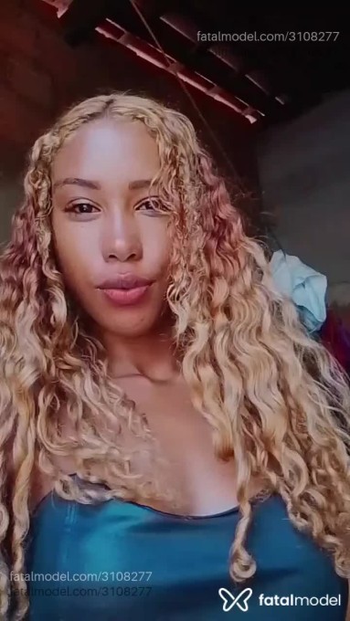 Acompanhante mulher loira (o) de olhos pretos em Parauapebas - Morena